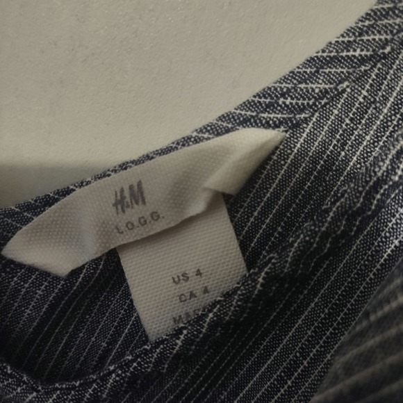 H&M Flounce Trimmed Chambray Striped Romper Size 4 - Picture 3 of 4